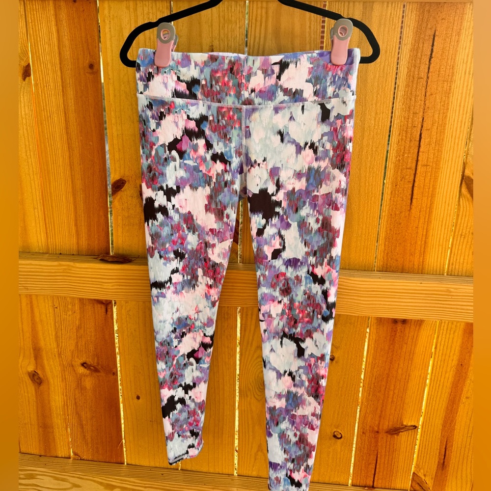 FABLETICS Floral Fresco Leggings